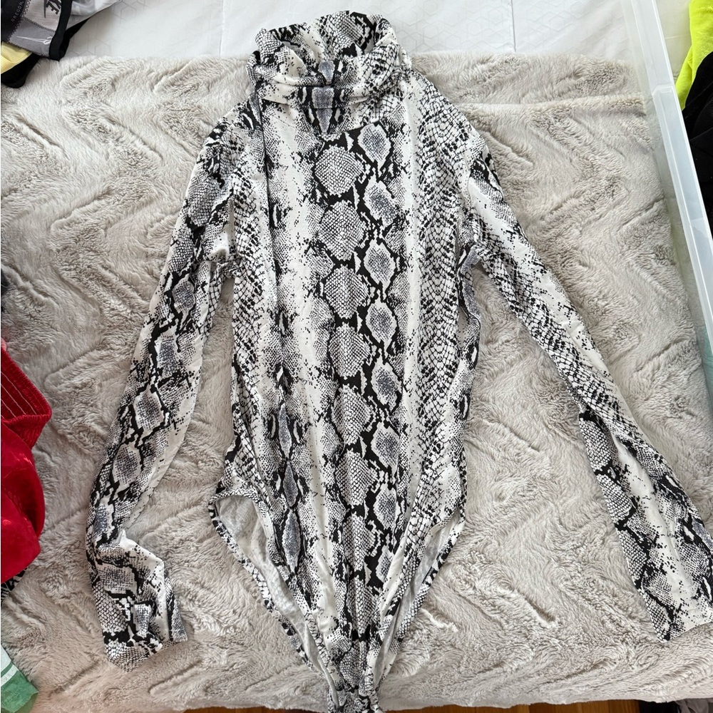 PrettyLittleThing Black and White Reptile Print Coat